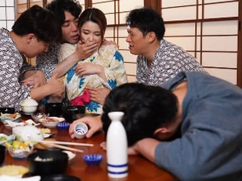 đưa Cô vợ đi suối nước nóng, Anh xã không biết bà xã bị người khác xoạc sấp mặt